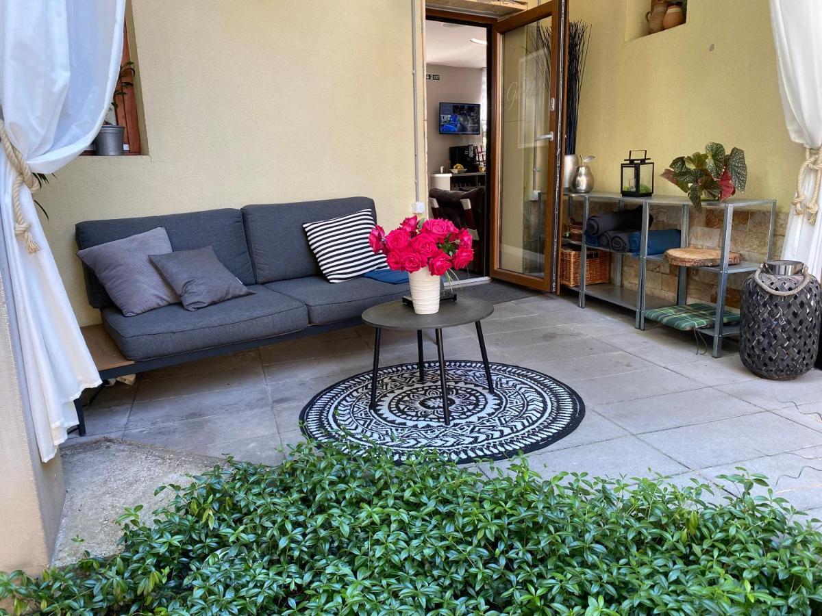 Margareta Garden Boutique Rooms เอ็กเกอร์ ภายนอก รูปภาพ
